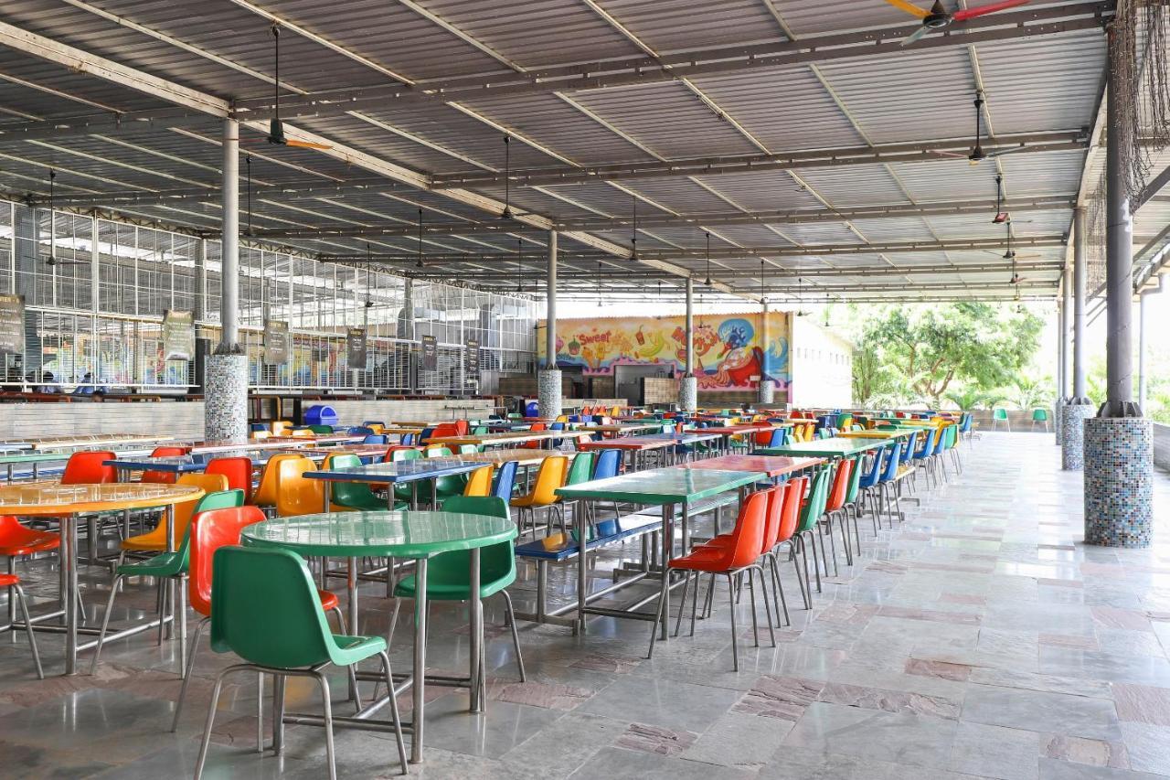 Capital O 49279 Chhab Chhaba Chhab Water Fun Park & Resort Damka 외부 사진